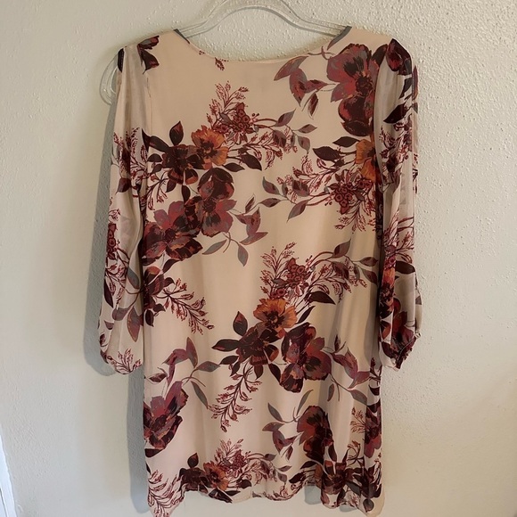 Shifting Dears Beige Floral Print Dress - Picture 9 of 11